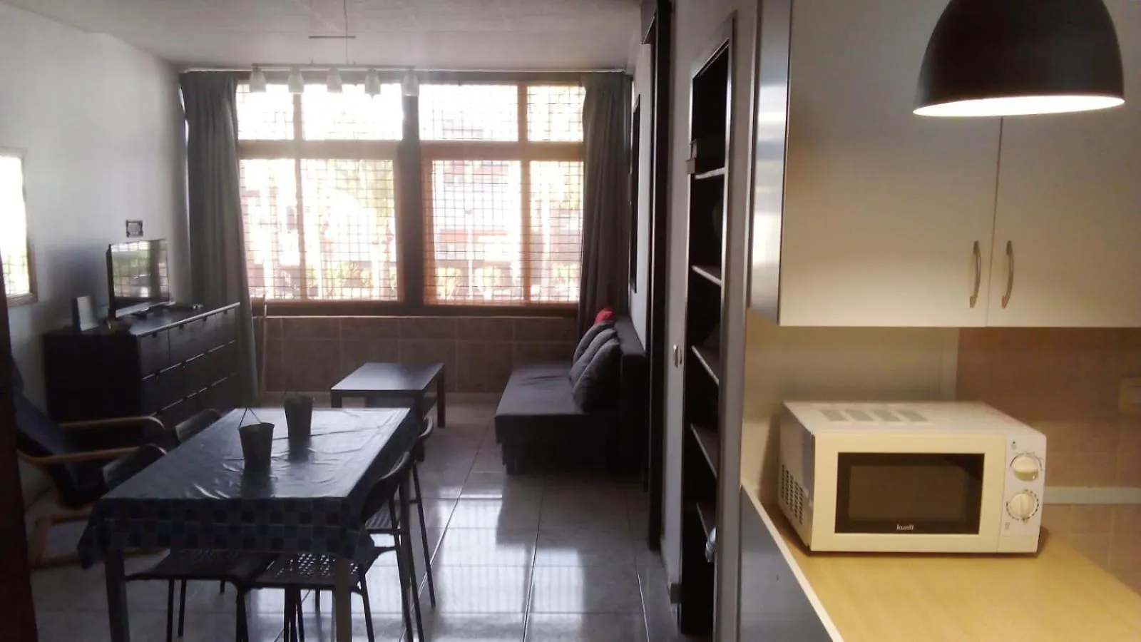 Primavera Appartement Tot 7 Personen Ideaal Voor Backpackers Arona  Ισπανία