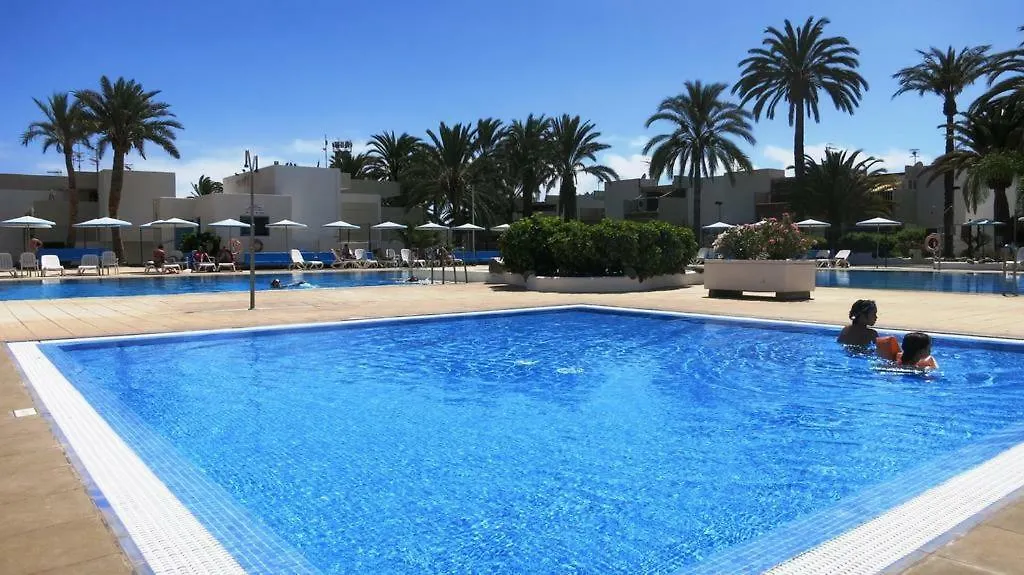 Primavera Appartement Tot 7 Personen Ideaal Voor Backpackers Arona  Διαμέρισμα